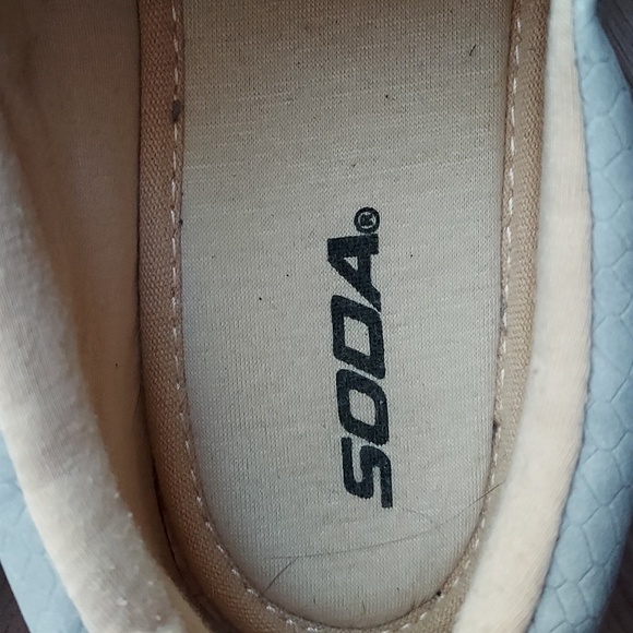 Soda slip on shoes grey with some stretch on top 8.5 - Picture 6 of 11